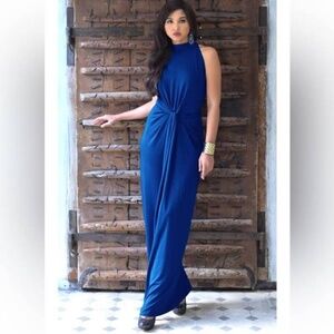 Koh Koh | Sleeveless | Halter Maxi-Dress | Small | Coral